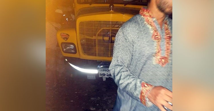 সিলেটে মোটরসাইকেল ওয়ার্কশপে ঢুকে পড়ল ট্রাক, নিহত ৩