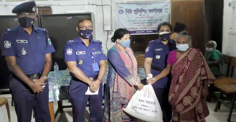 করোনা সংকটে অসহায় মানুষের পাশে পুনাক ও পুলিশ সুপার