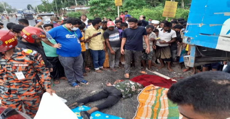 পলাশবাড়ীতে কাভার্টভ্যান-সিএনজি   সংঘের্ষ নিহত ৪ : শিশুসহ আহত-৩