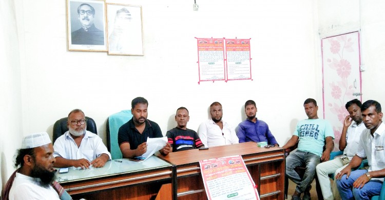 দিনাজপুরে ট্রাক, ট্যাংকলরি, কাভার্ডভ্যান ও ট্রাক্টর শ্রমিক ইউনিয়ন ৭২ ঘন্টার ধর্মঘট প্রত্যাহার